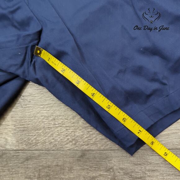 Izod Flat Front Shorts Size 2 - Picture 5 of 7